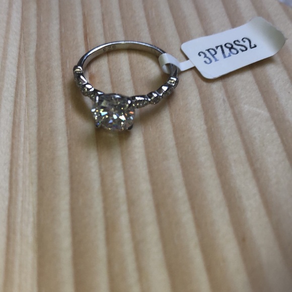 NWT Silver Charmed Aroma Ring Size 5 - Picture 1 of 5